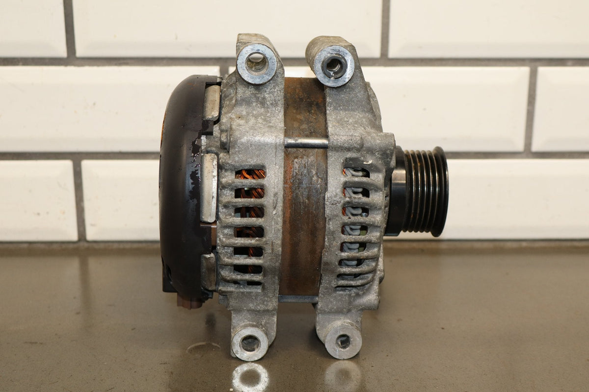 2014 Jeep Grand Cherokee Alternator OEM