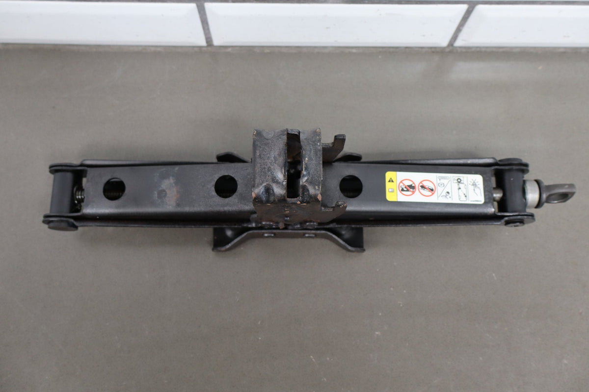 2014 Jeep Grand Cherokee Jack OEM