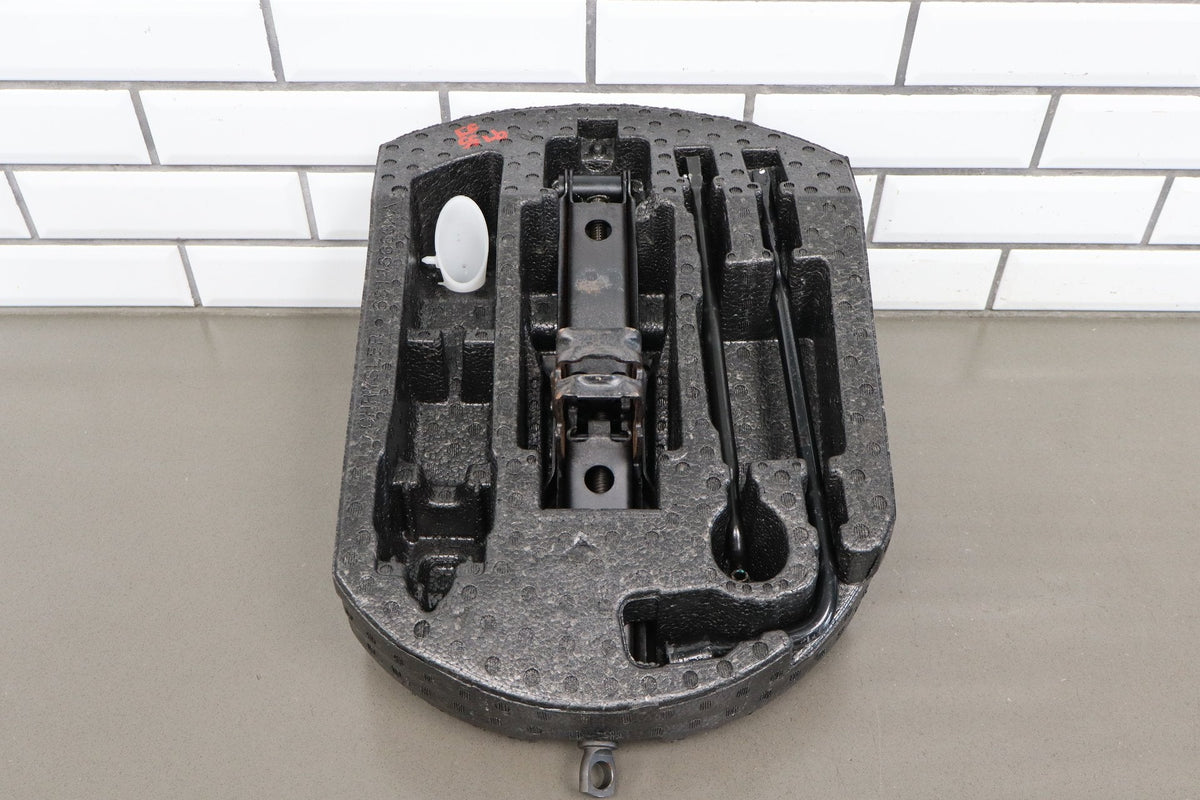 2014 Jeep Grand Cherokee Jack OEM