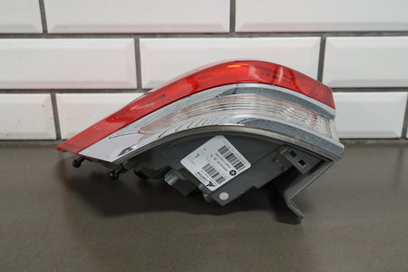 2014 Jeep Grand Cherokee Left Tail Light OEM