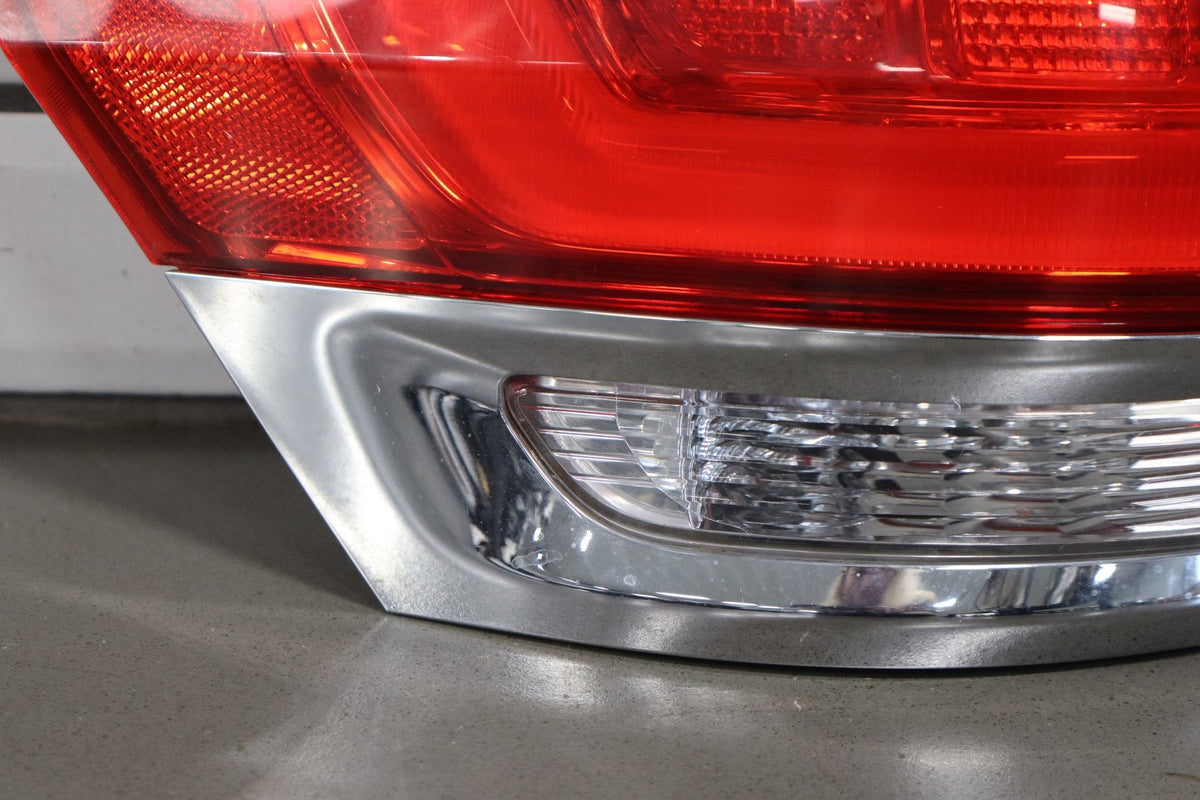 2014 Jeep Grand Cherokee Left Tail Light OEM