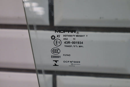 2014 Jeep Grand Cherokee Limited Right Front Door Window