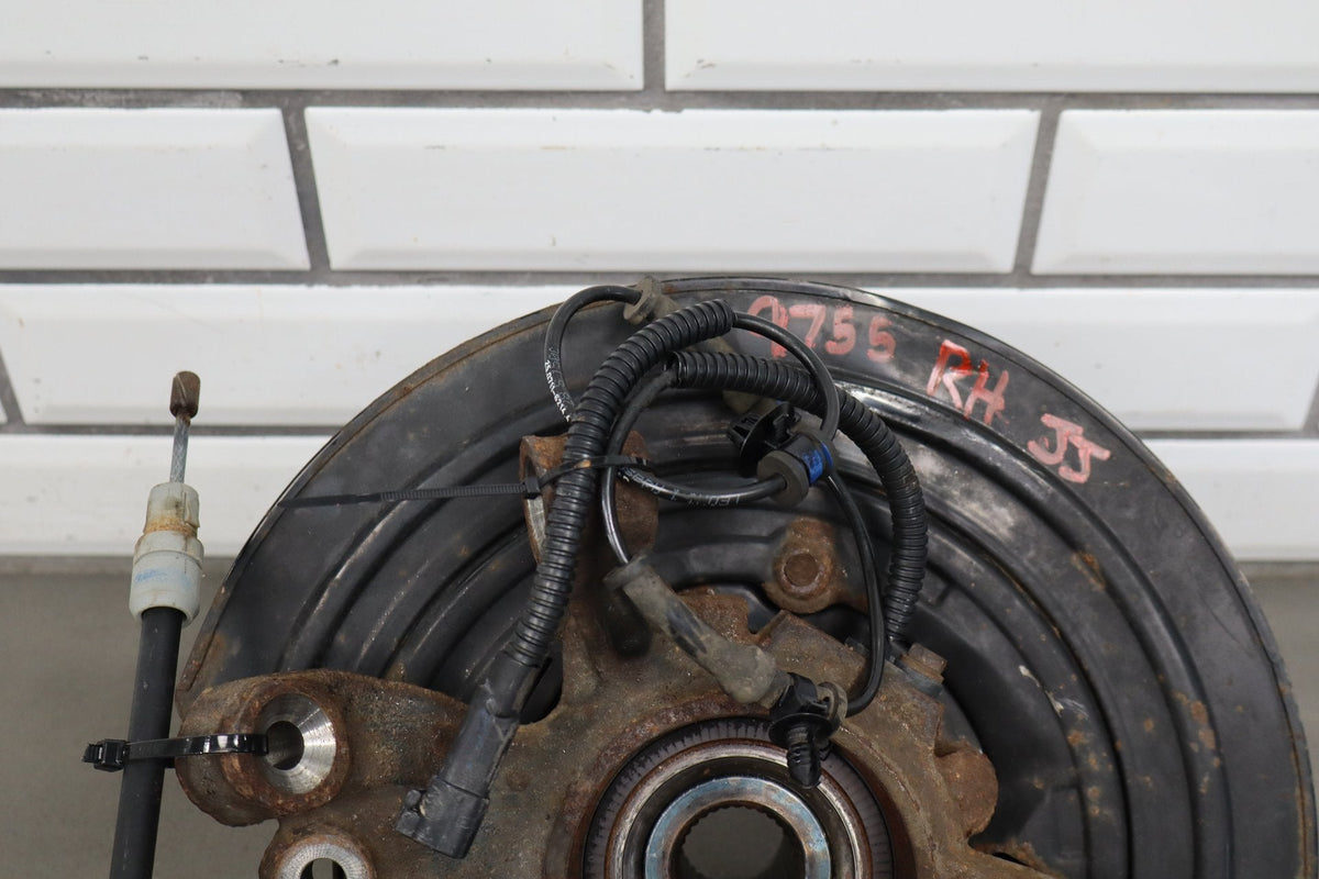 2014 Jeep Grand Cherokee Limited Right Rear Suspension Spindle