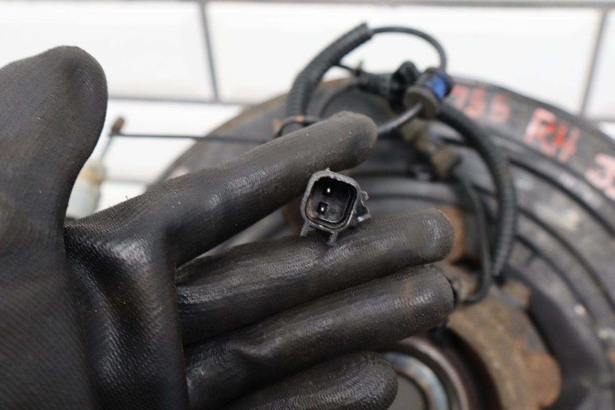 2014 Jeep Grand Cherokee Limited Right Rear Suspension Spindle