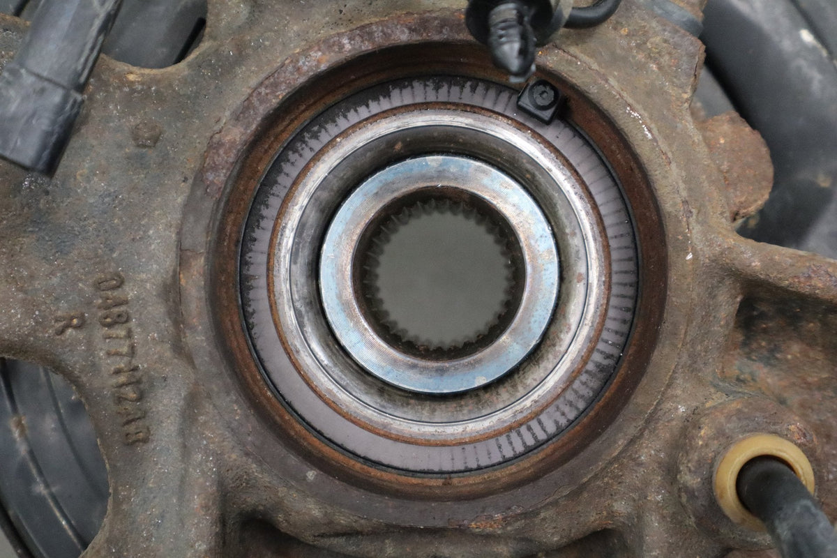 2014 Jeep Grand Cherokee Limited Right Rear Suspension Spindle
