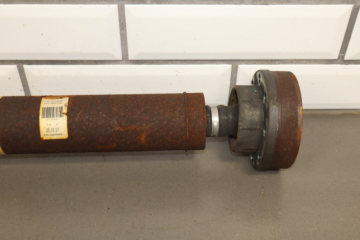 2014 Jeep Grand Cherokee Limited WK2 3.0LL Diesel Rear Drive Shaft