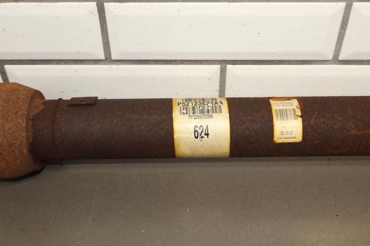 2014 Jeep Grand Cherokee Limited WK2 3.0LL Diesel Rear Drive Shaft