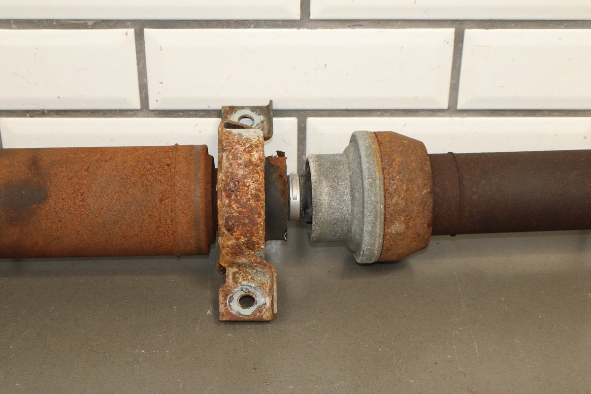 2014 Jeep Grand Cherokee Limited WK2 3.0LL Diesel Rear Drive Shaft