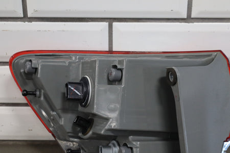 2014 Jeep Grand Cherokee Right Tail Light OEM