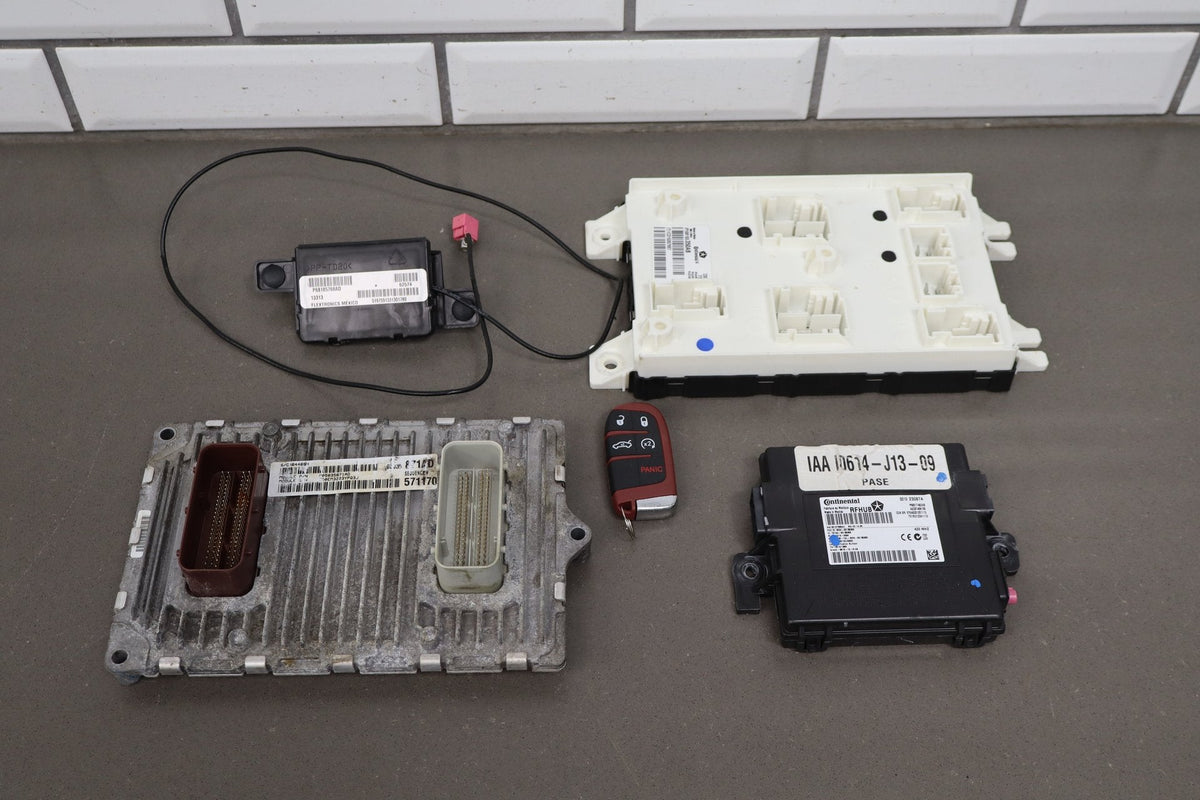 2014 Jeep Grand Cherokee SRT 6.4 ECU BCM RF Hub Key Set