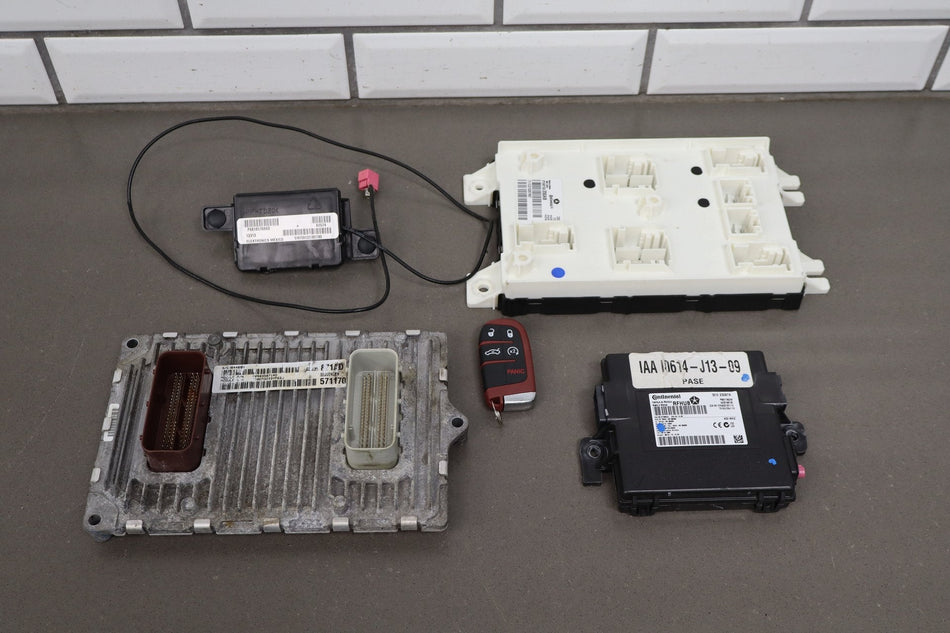 2014 Jeep Grand Cherokee SRT 6.4 ECU BCM RF Hub Key Set