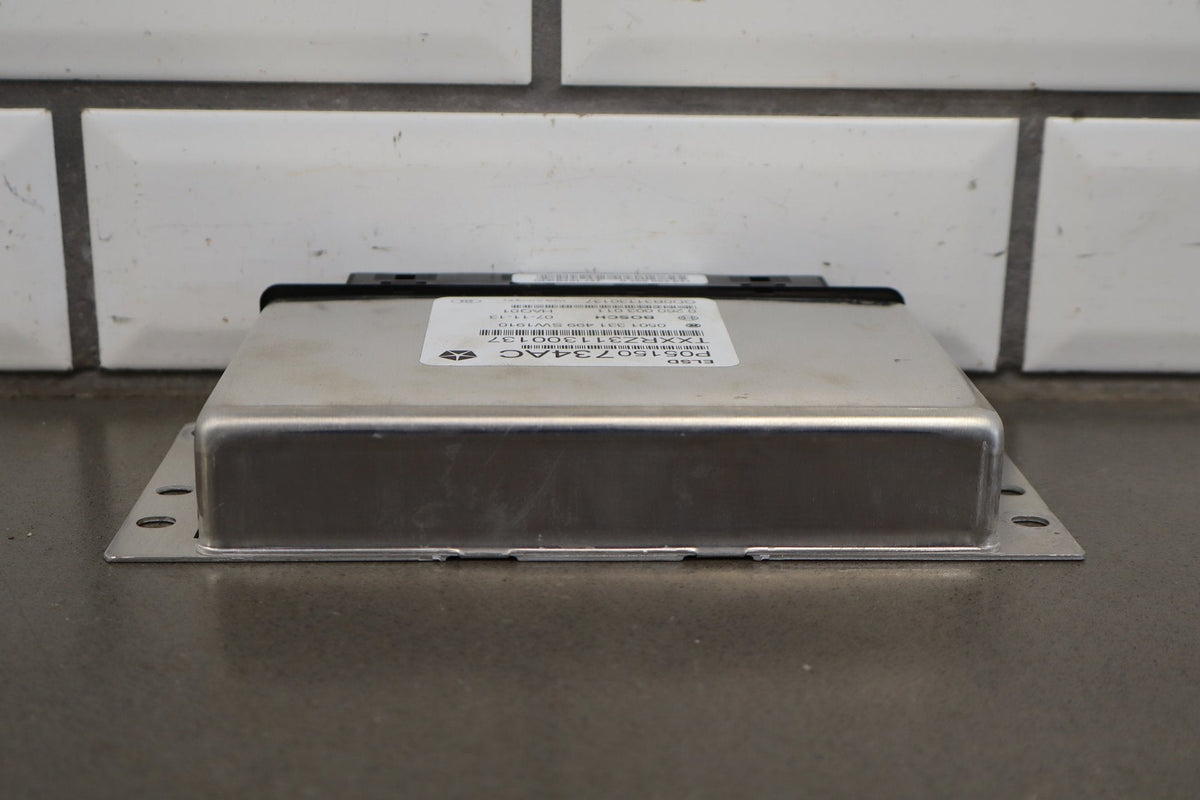 2014 Jeep Grand Cherokee SRT eLSD Control Module 05150734AC