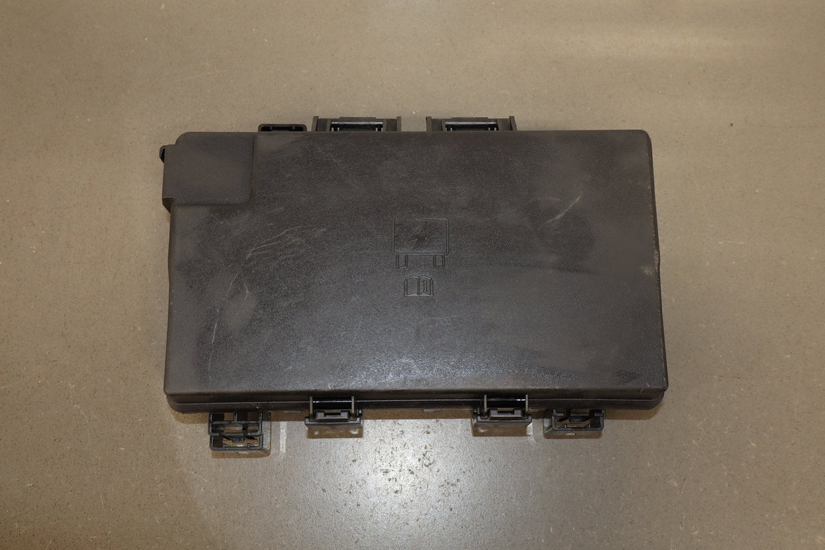 2014 Jeep Grand Cherokee WK2 TIPM Power Module PN: p68194607ad
