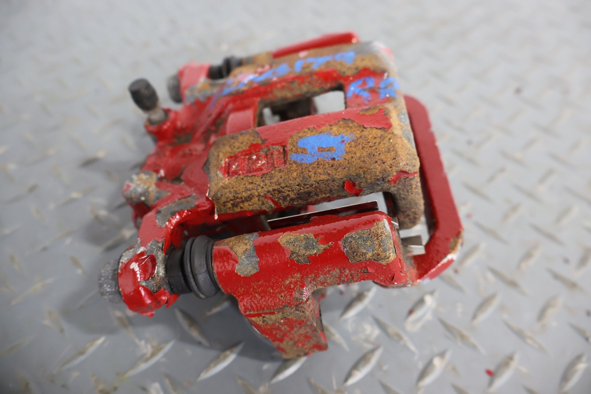 2014 Nissan Juke- Caliper