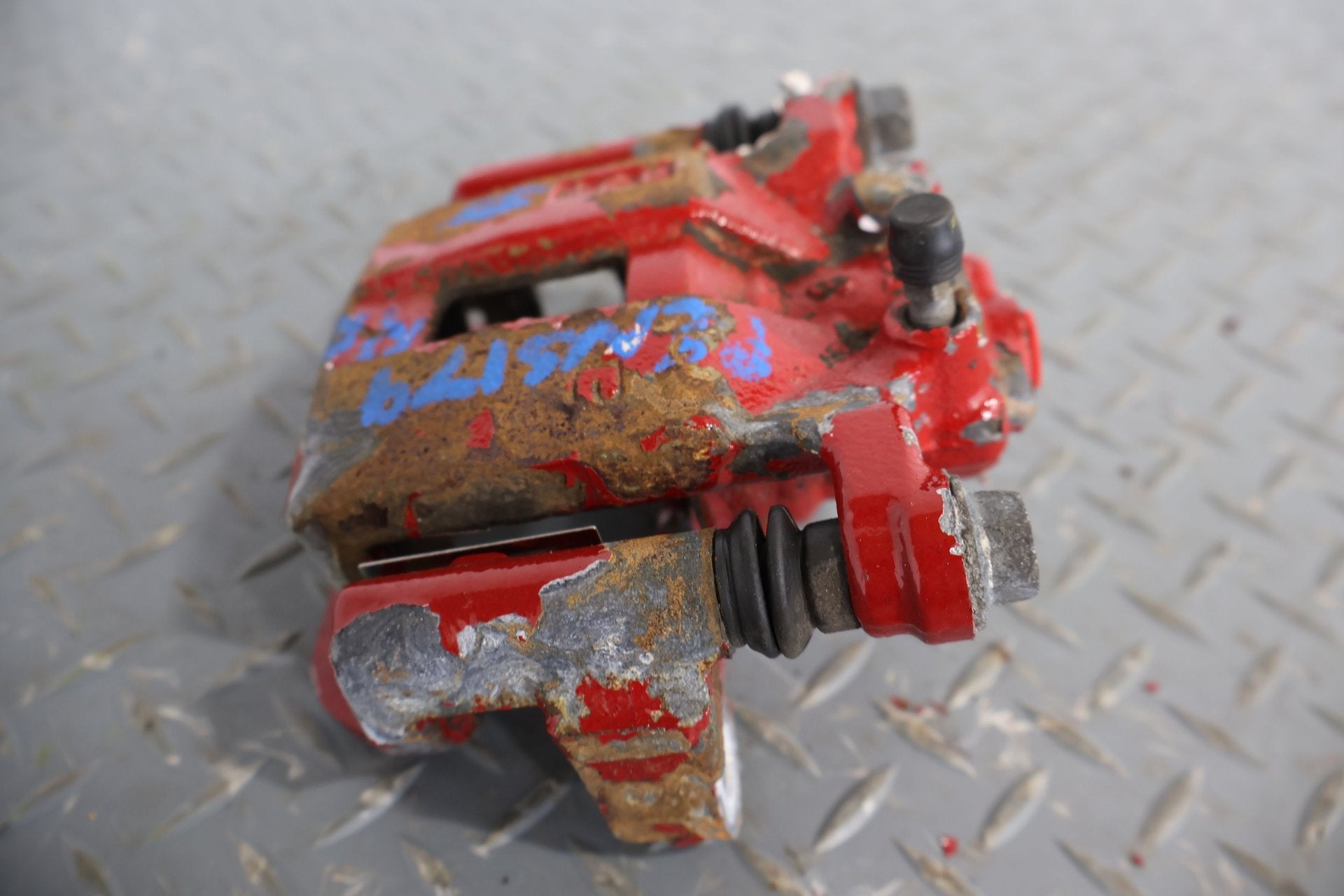 2014 Nissan Juke- Caliper