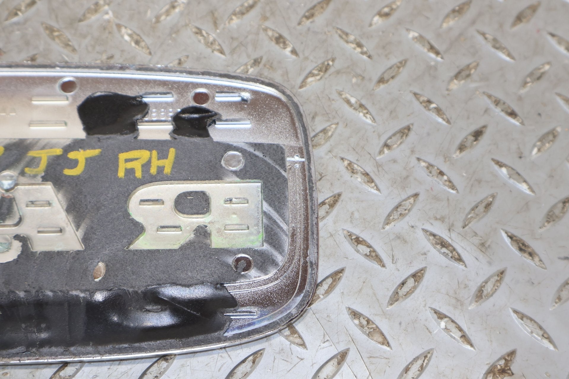2014 Ram 1500- Emblem