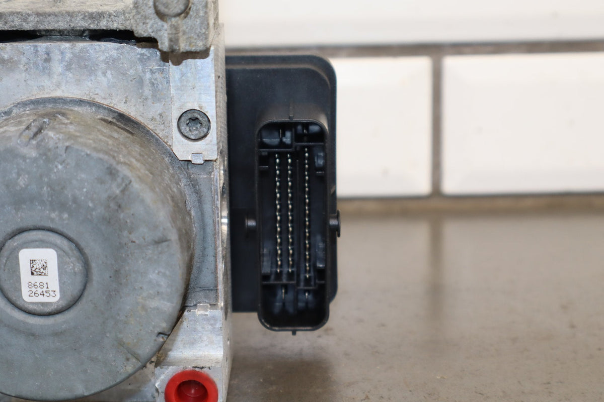 2015-16 Dodge Challenger ABS Pump Module 68225577AA