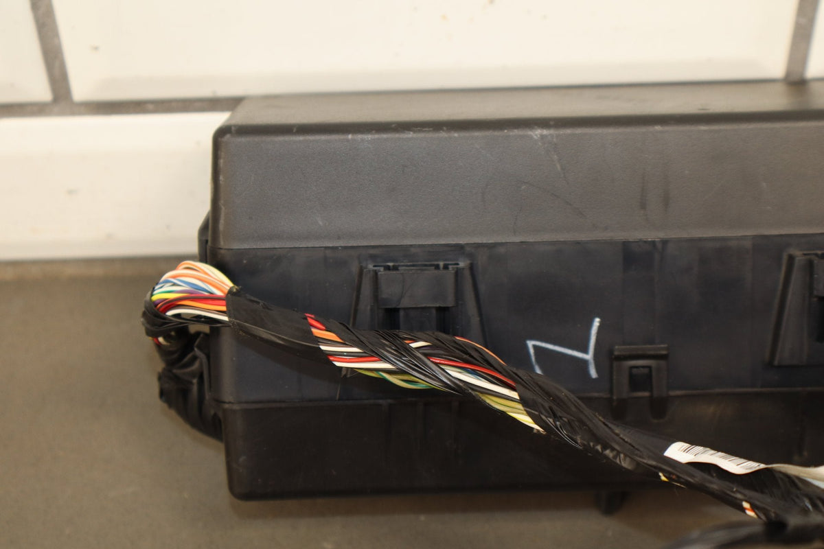 2015-18 Dodge Challenger 6.4 Cabin Fuse Box Trunk Mount