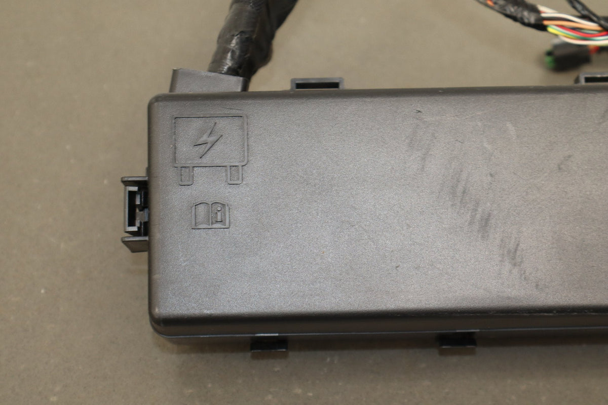 2015-18 Dodge Challenger 6.4 Cabin Fuse Box Trunk Mount