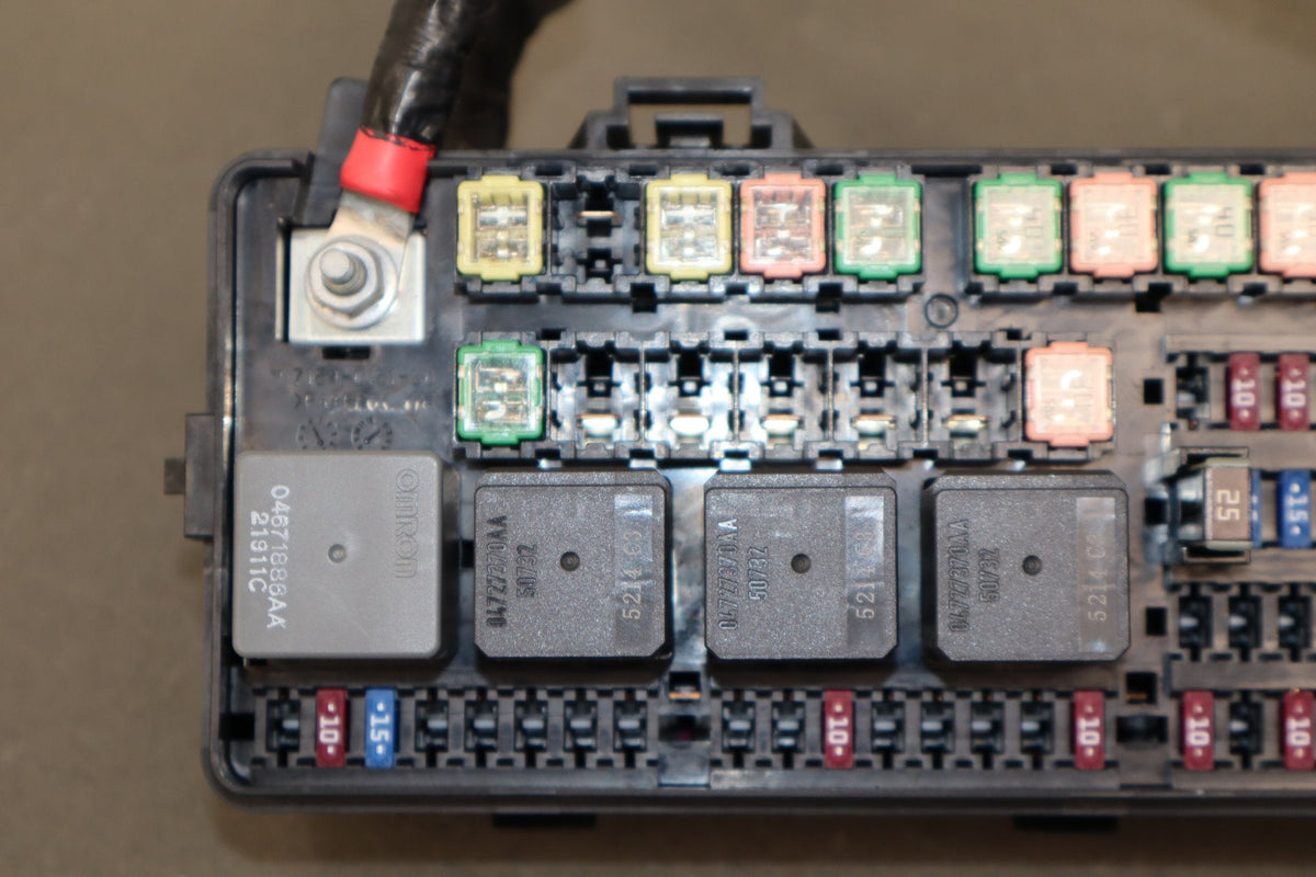 2015-18 Dodge Challenger 6.4 Cabin Fuse Box Trunk Mount