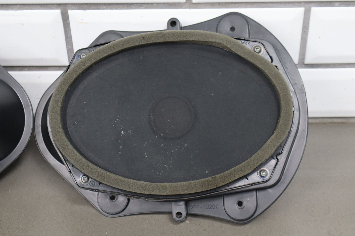 2015-18 Dodge Challenger Alpine Speaker Set