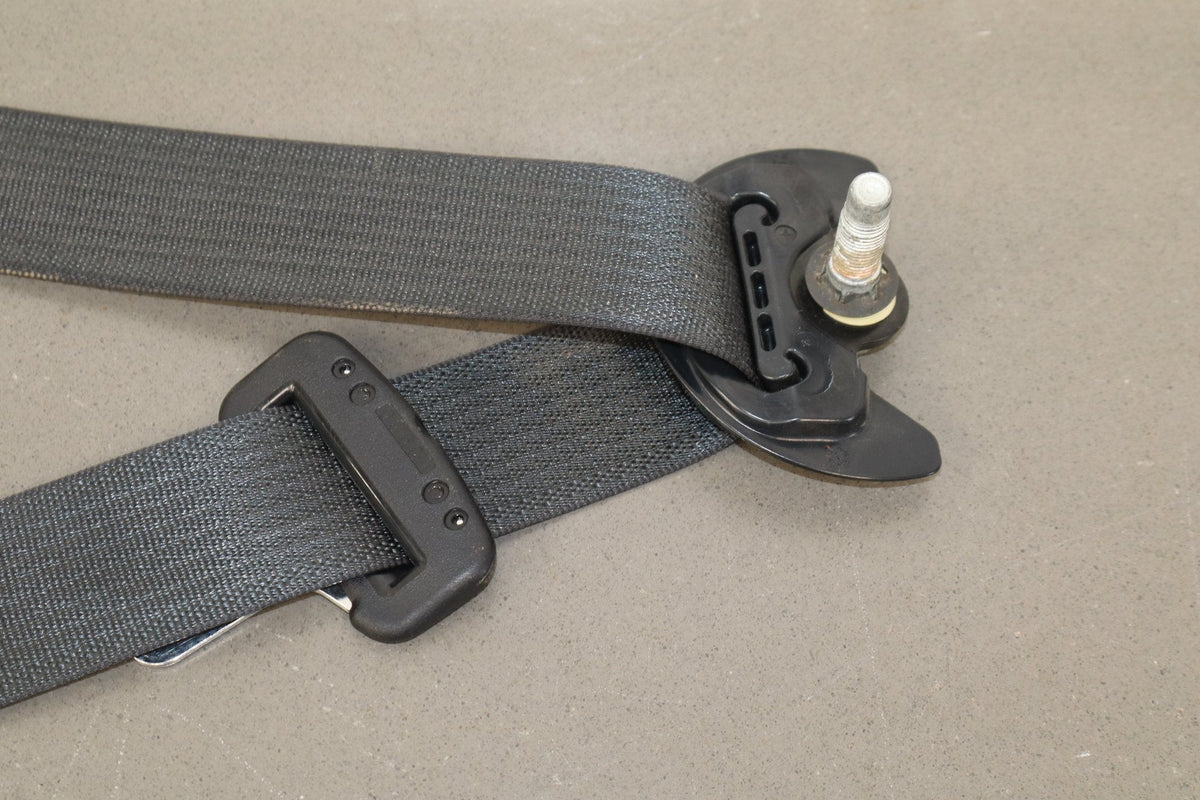 2015-19 Dodge Challenger Rear Seat Belt Set Black X9 3pc