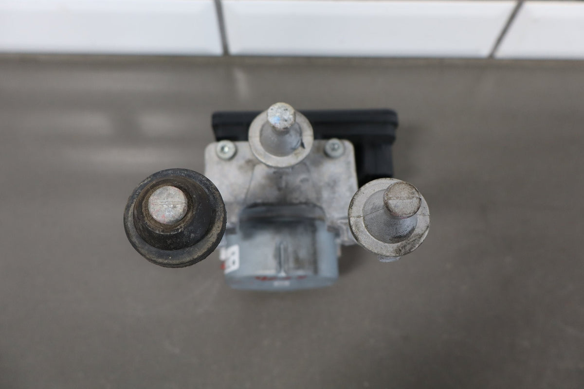2015-2016 Dodge Challenger ABS Brake Unit 68258644AA OEM