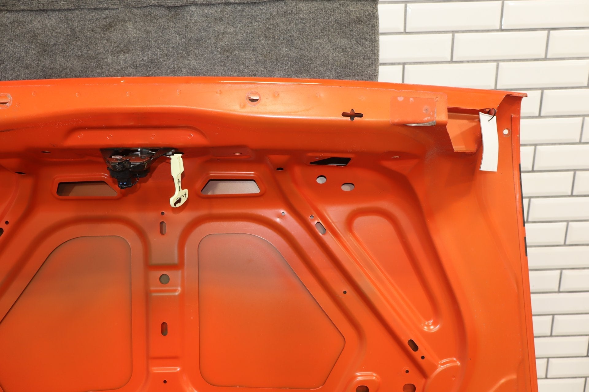 2015-2016 Dodge Challenger SRT 6.4/6.2 Trunk Decklid/Tailgate Go Mango PVP
