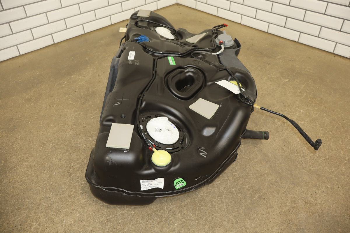 2015-2019 Dodge Challenger 6.4L 392 Fuel Tank with Pump Tested 43K