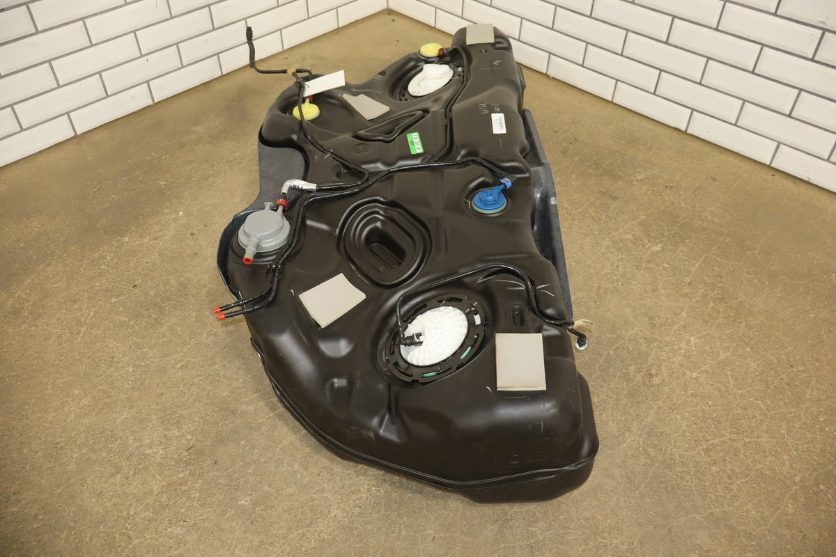 2015-2019 Dodge Challenger 6.4L 392 Fuel Tank with Pump Tested 43K