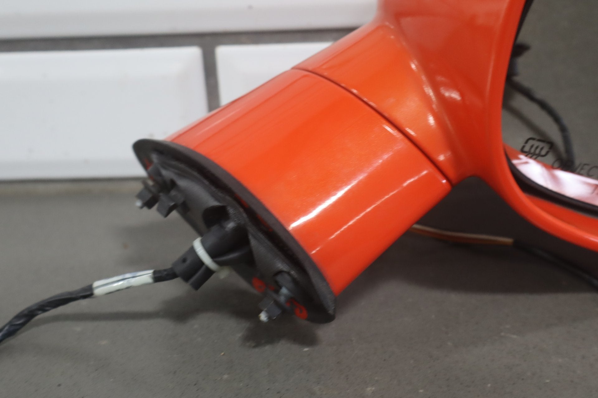 2015-2019 Dodge Challenger Right Door Mirror Go Mango PVP 5PE52GW7AC