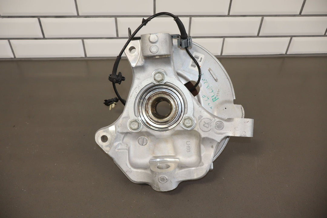 2015 - 2020 Cadillac Escalade Driver Left Front Spindle OEM