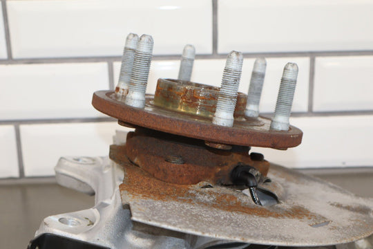 2015 - 2020 Cadillac Escalade Driver Left Front Spindle OEM