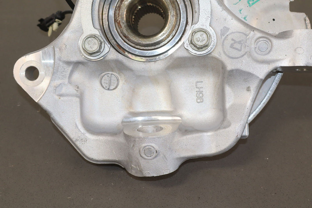 2015 - 2020 Cadillac Escalade Driver Left Front Spindle OEM