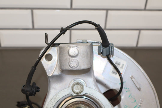 2015 - 2020 Cadillac Escalade Driver Left Front Spindle OEM