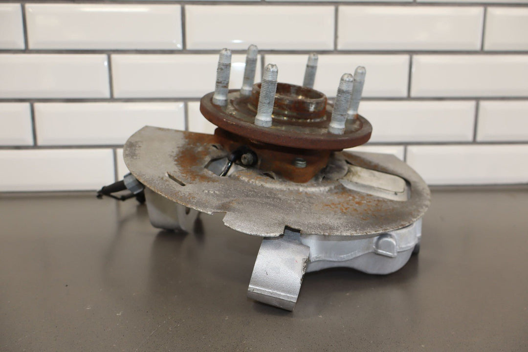 2015 - 2020 Cadillac Escalade Driver Left Front Spindle OEM