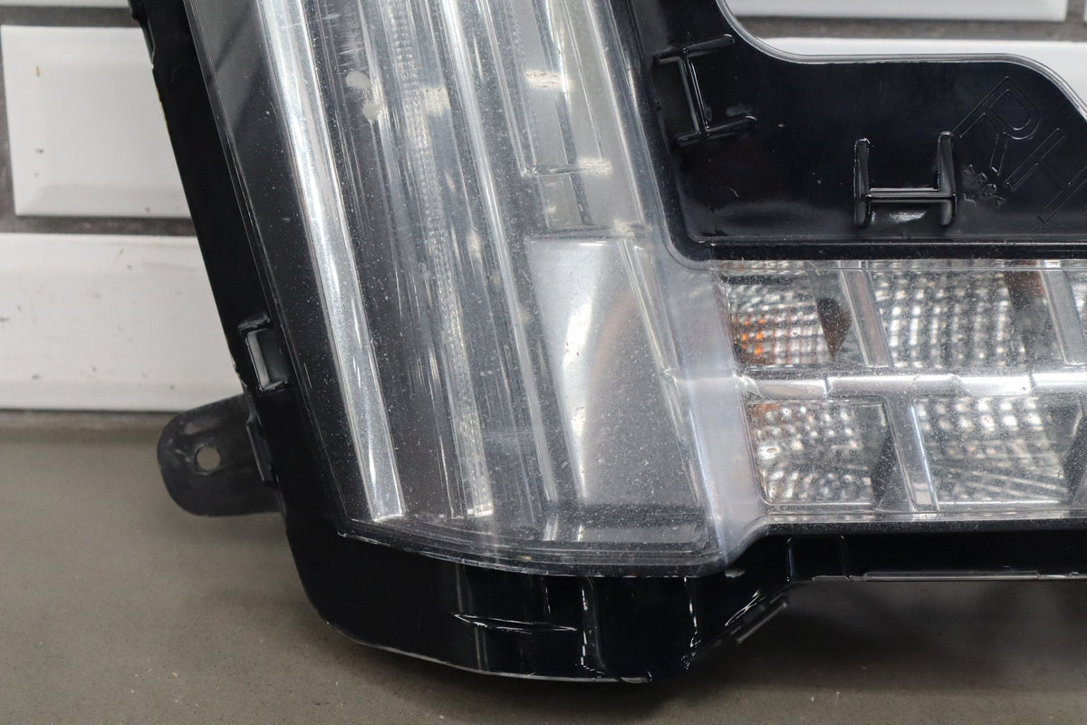 2015-2020 Cadillac Escalade Right Front Lamp 84018691 OEM