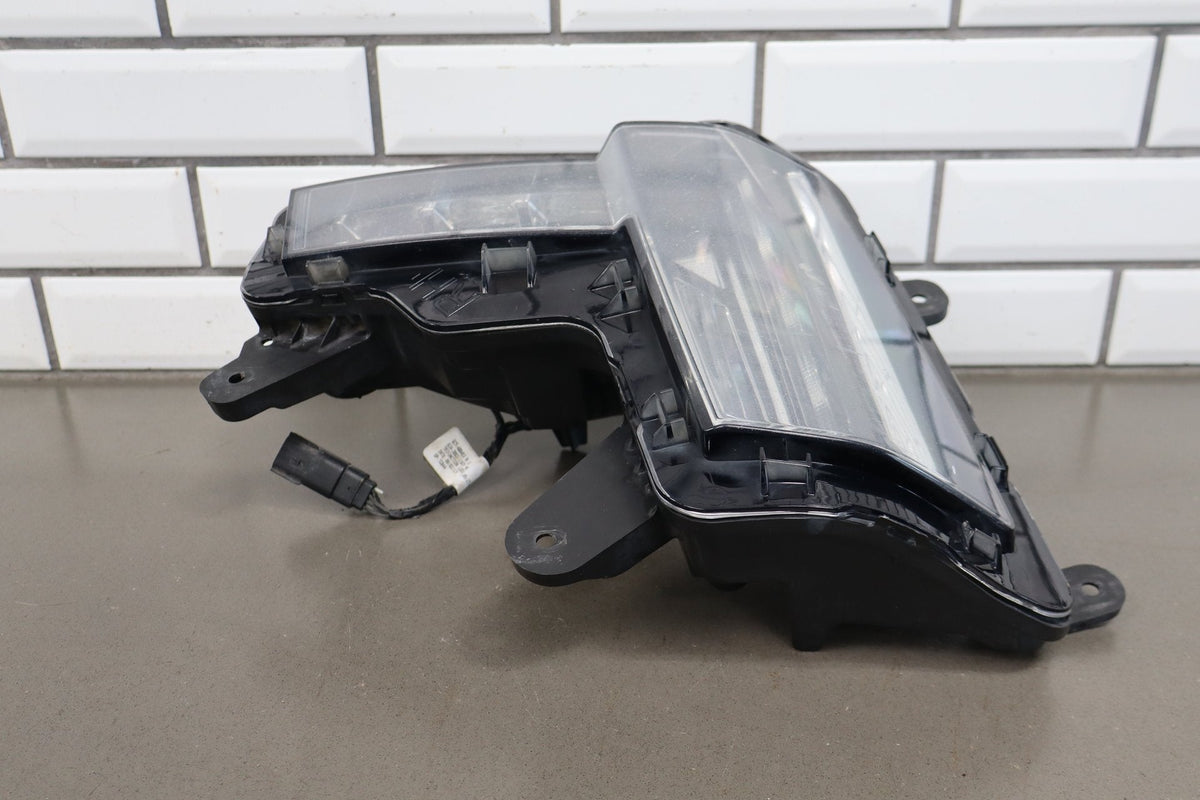 2015-2020 Cadillac Escalade Right Front Lamp 84018691 OEM