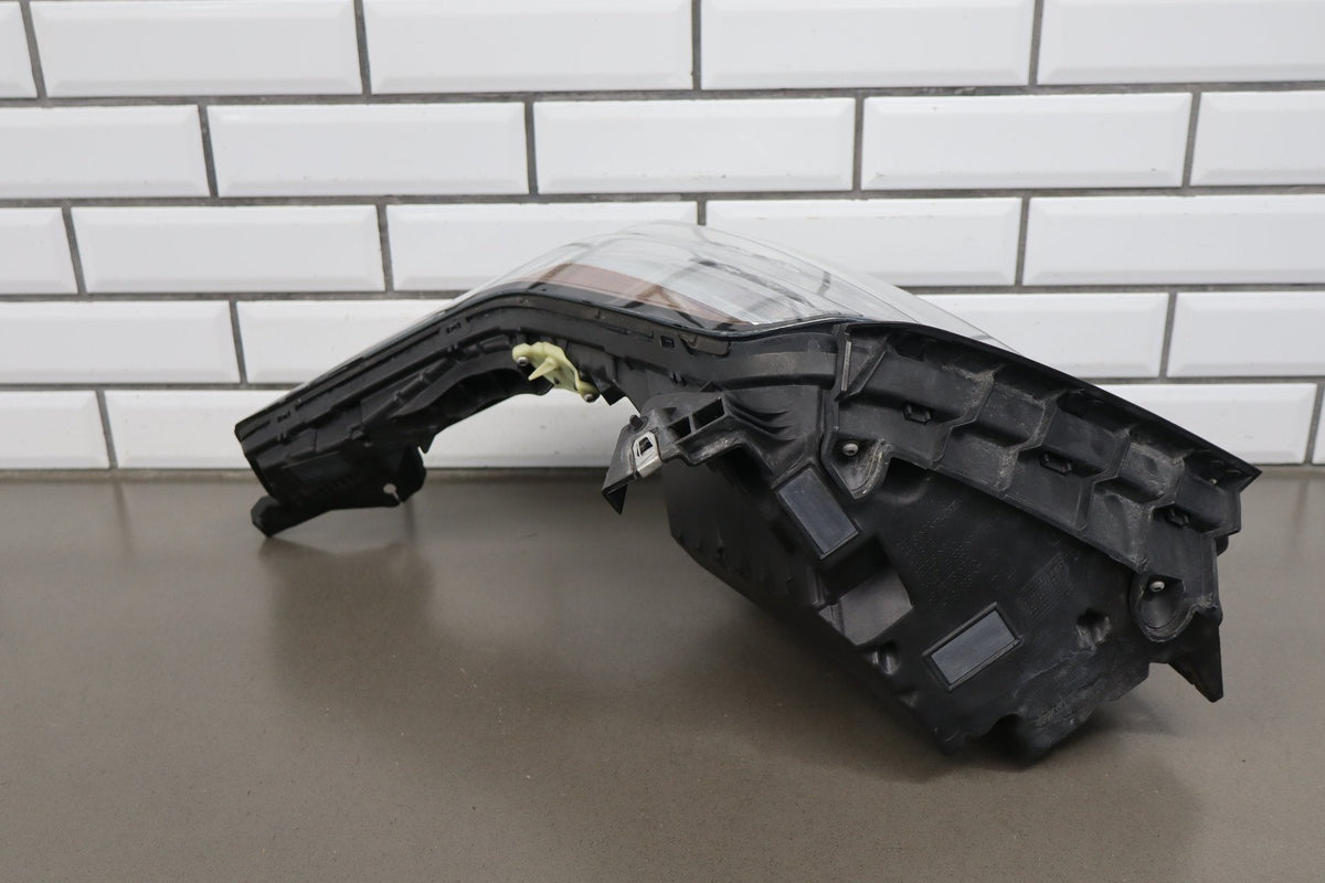 2015-2020 Cadillac Escalade Right Headlamp 84580183 OEM
