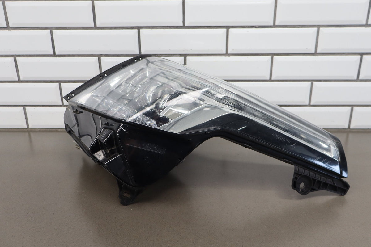 2015-2020 Cadillac Escalade Right Headlamp 84580183 OEM
