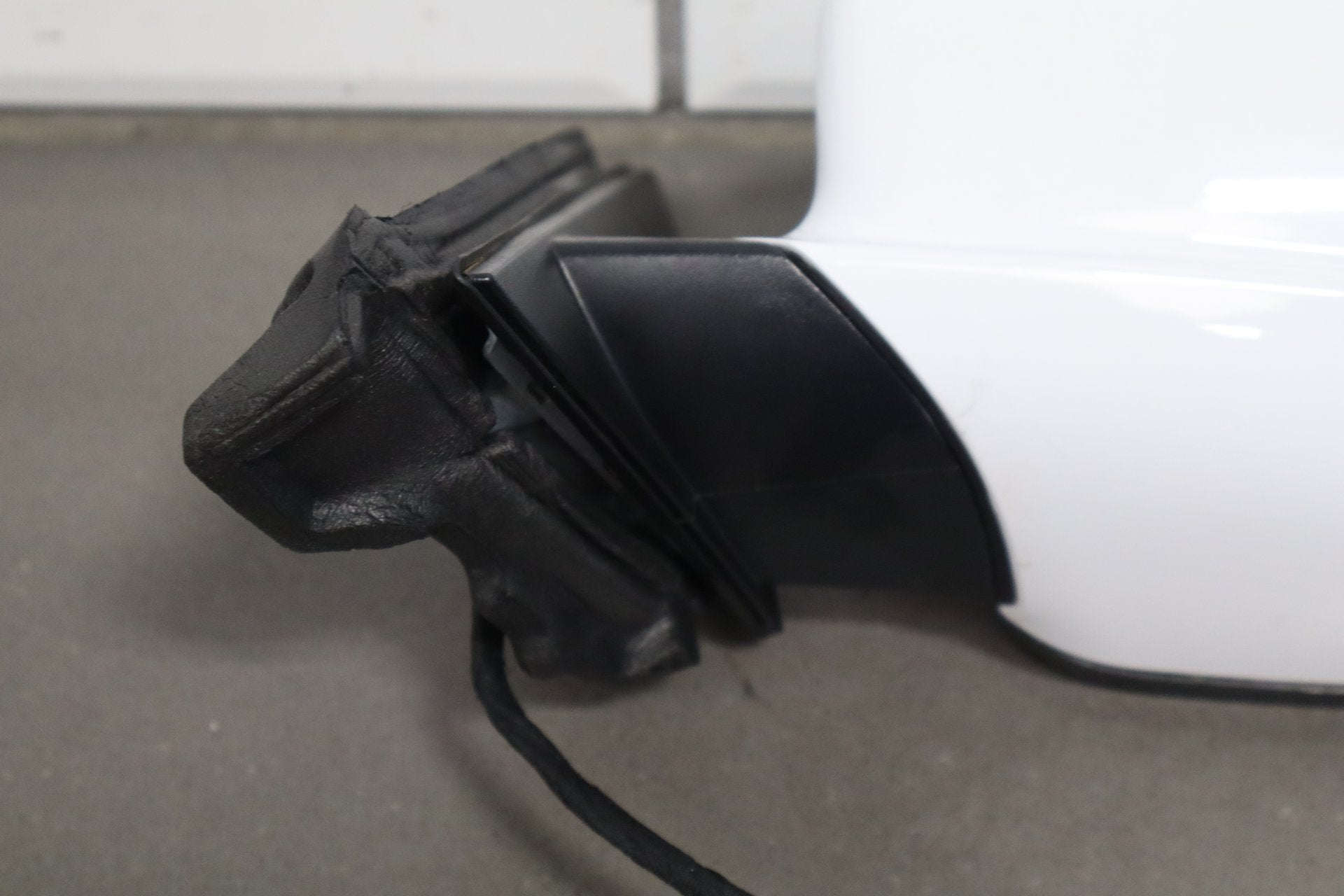 2015-2020 Dodge Charger Scat Pack Left Door Mirror White Knuckle PW7 1LD59GW7AH
