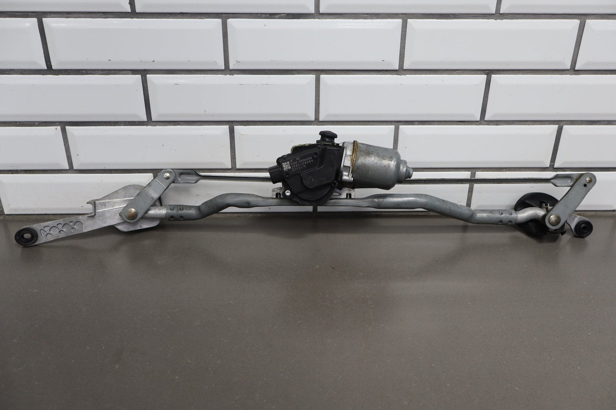 2015-2021 Dodge Charger Front Wiper Motor with Transmission 68193883AA OEM