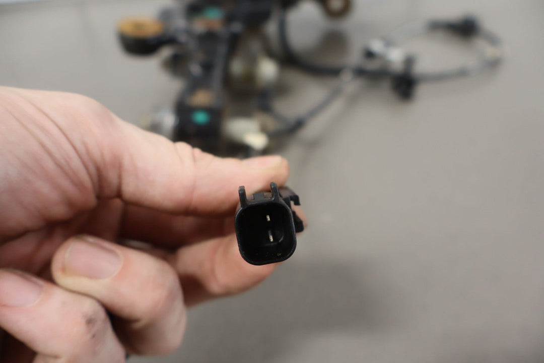 2015 - 2022 Ford Mustang GT Driver Left Front Spindle with Hub/ABS Sensor