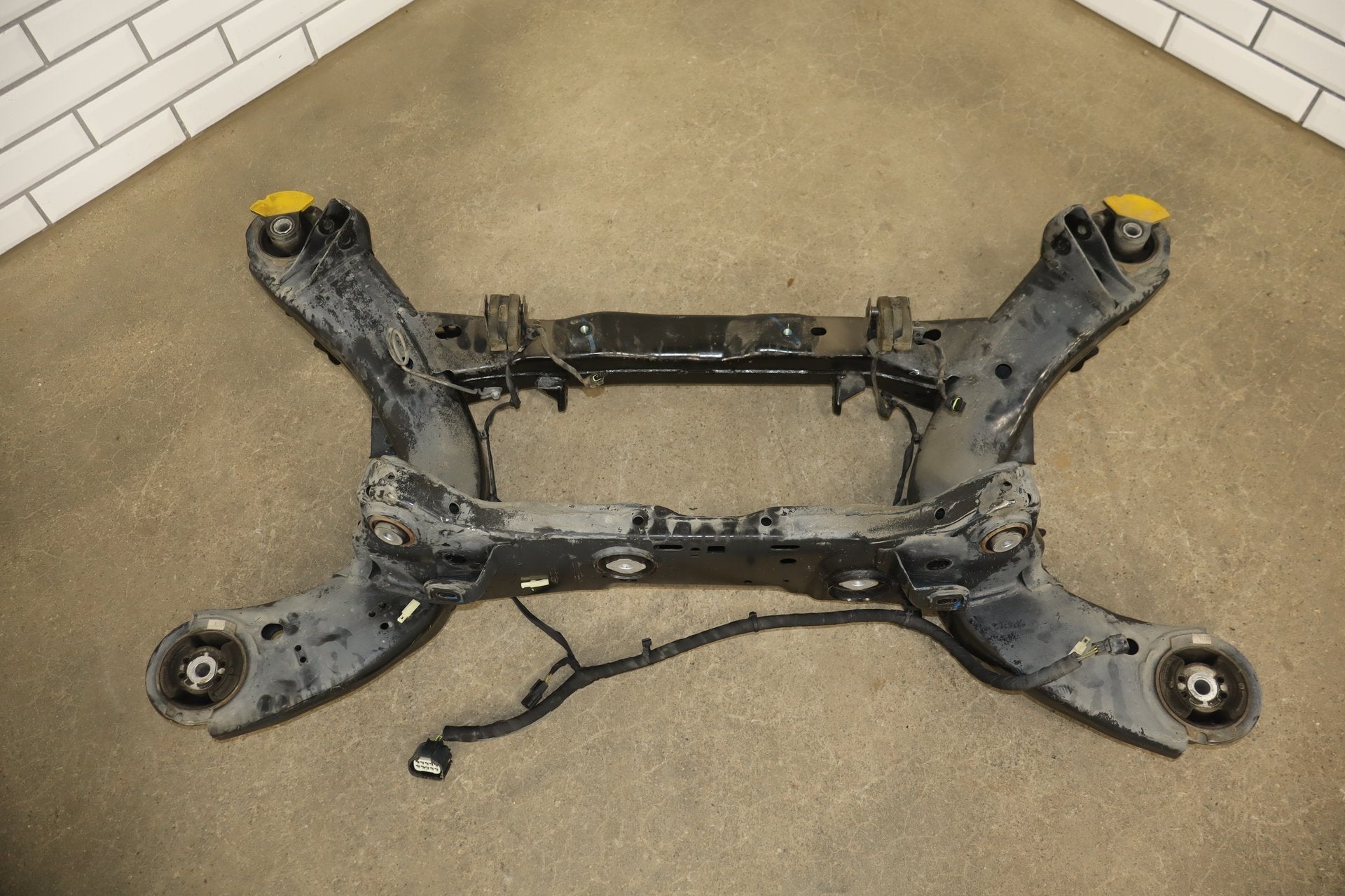 2015-2023 Dodge Challenger Rear Suspension Crossmember 68185029AA OEM