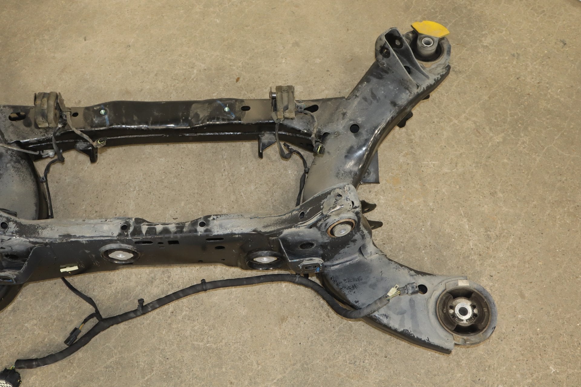 2015-2023 Dodge Challenger Rear Suspension Crossmember 68185029AA OEM