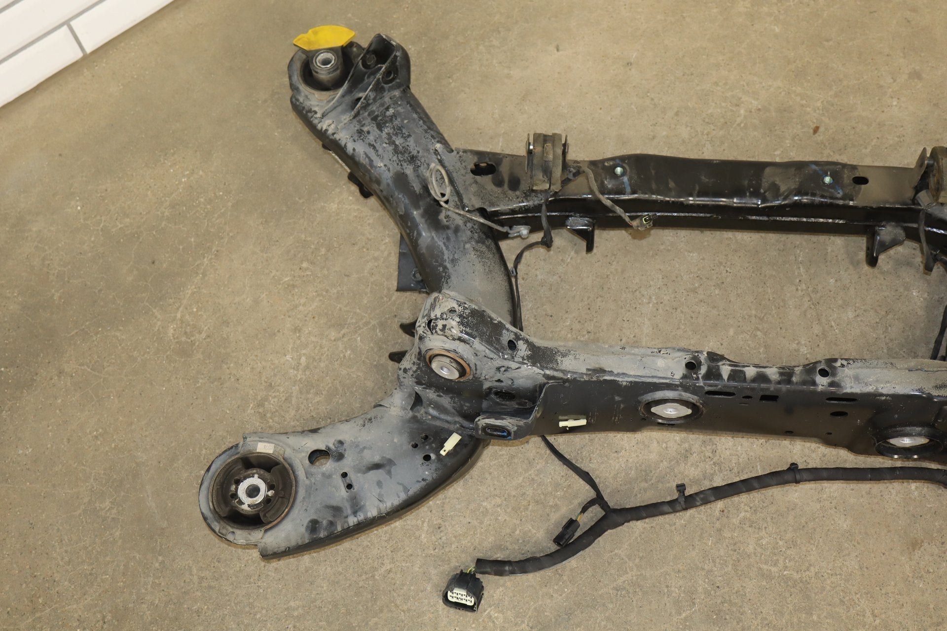 2015-2023 Dodge Challenger Rear Suspension Crossmember 68185029AA OEM