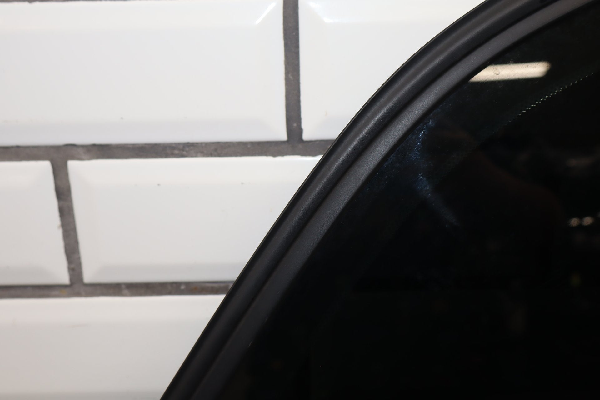 2015-2023 Dodge Challenger Right Quarter Window 68234216AB