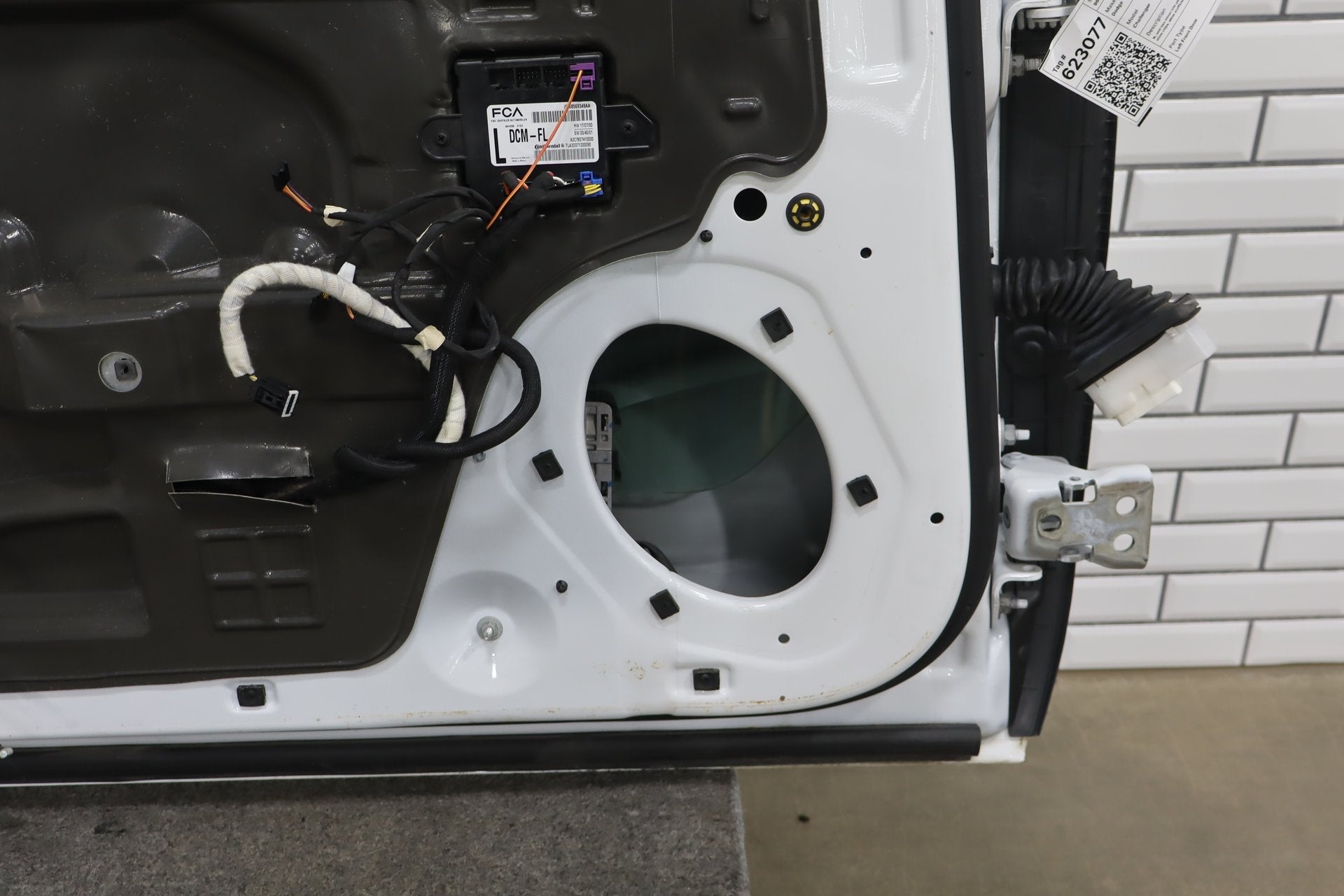 2015-2023 Dodge Challenger R/T Scat Pack Left Front Door