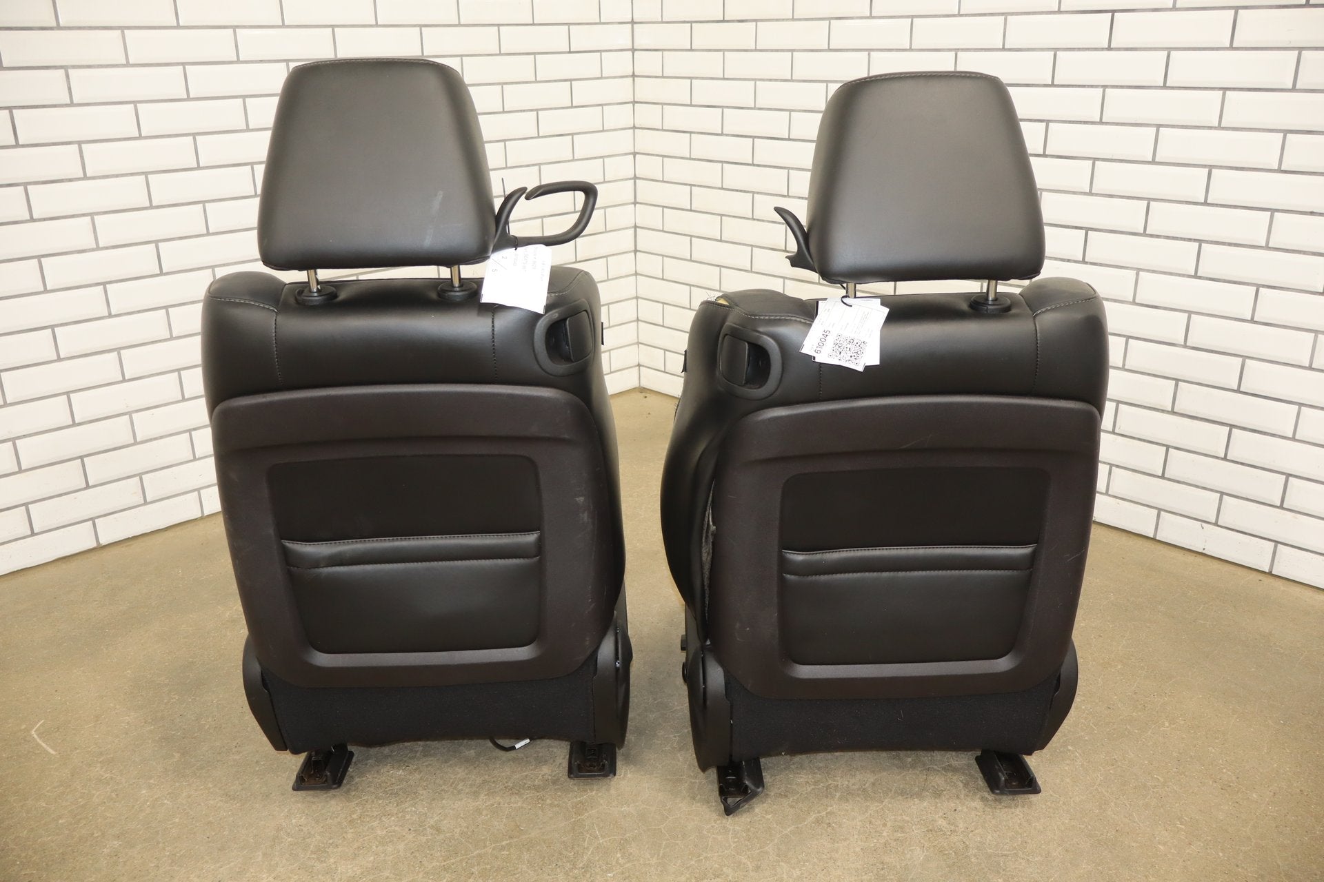 2015-2023 Dodge Challenger Scat Pack Shaker Leather/Alcantara Seat Set Black