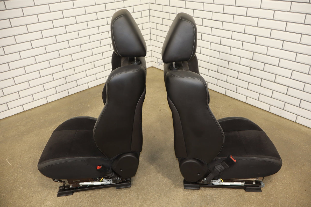 2015-2023 Dodge Challenger Scat Pack Shaker Leather/Alcantara Seat Set Black